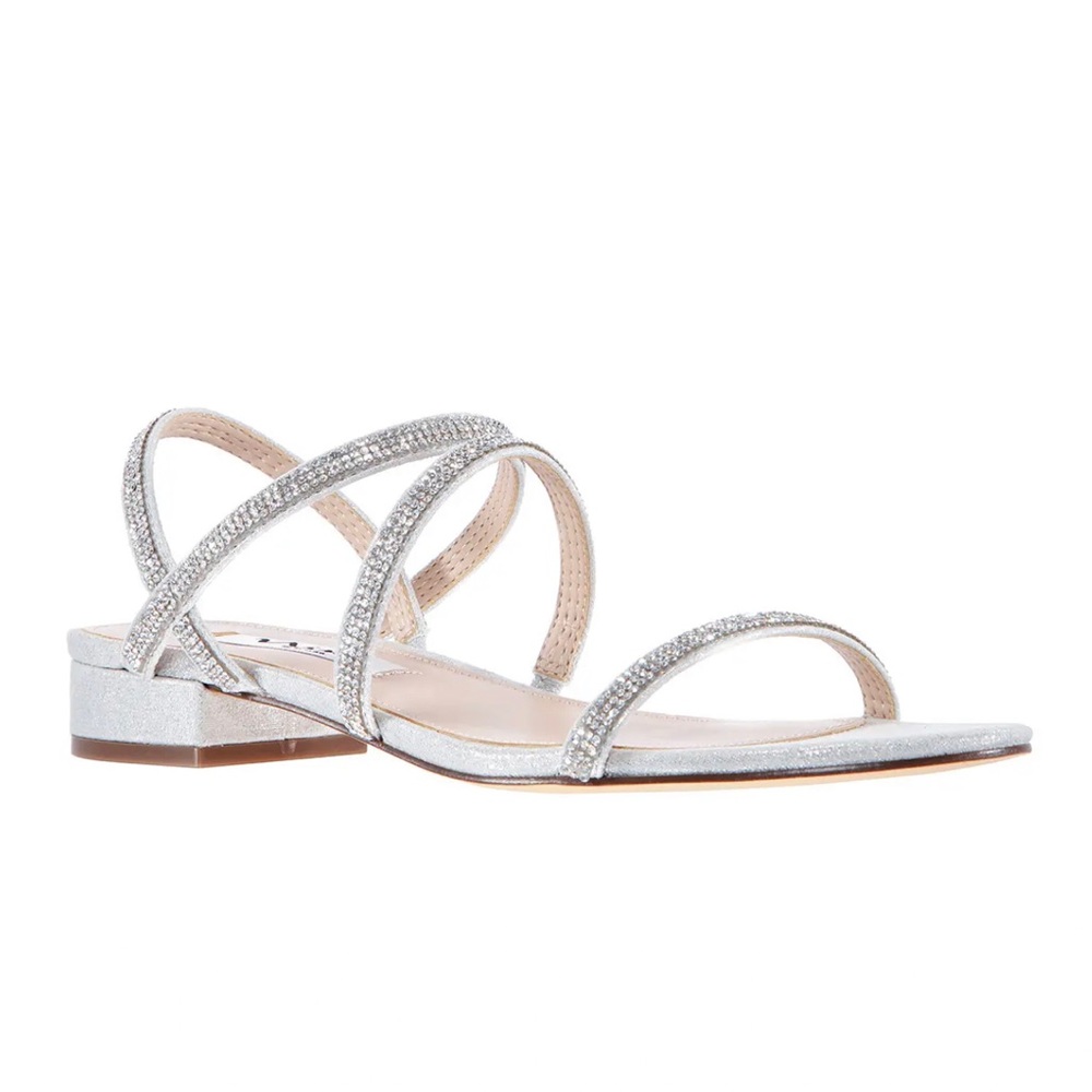 NWT Nina swan flat sandal